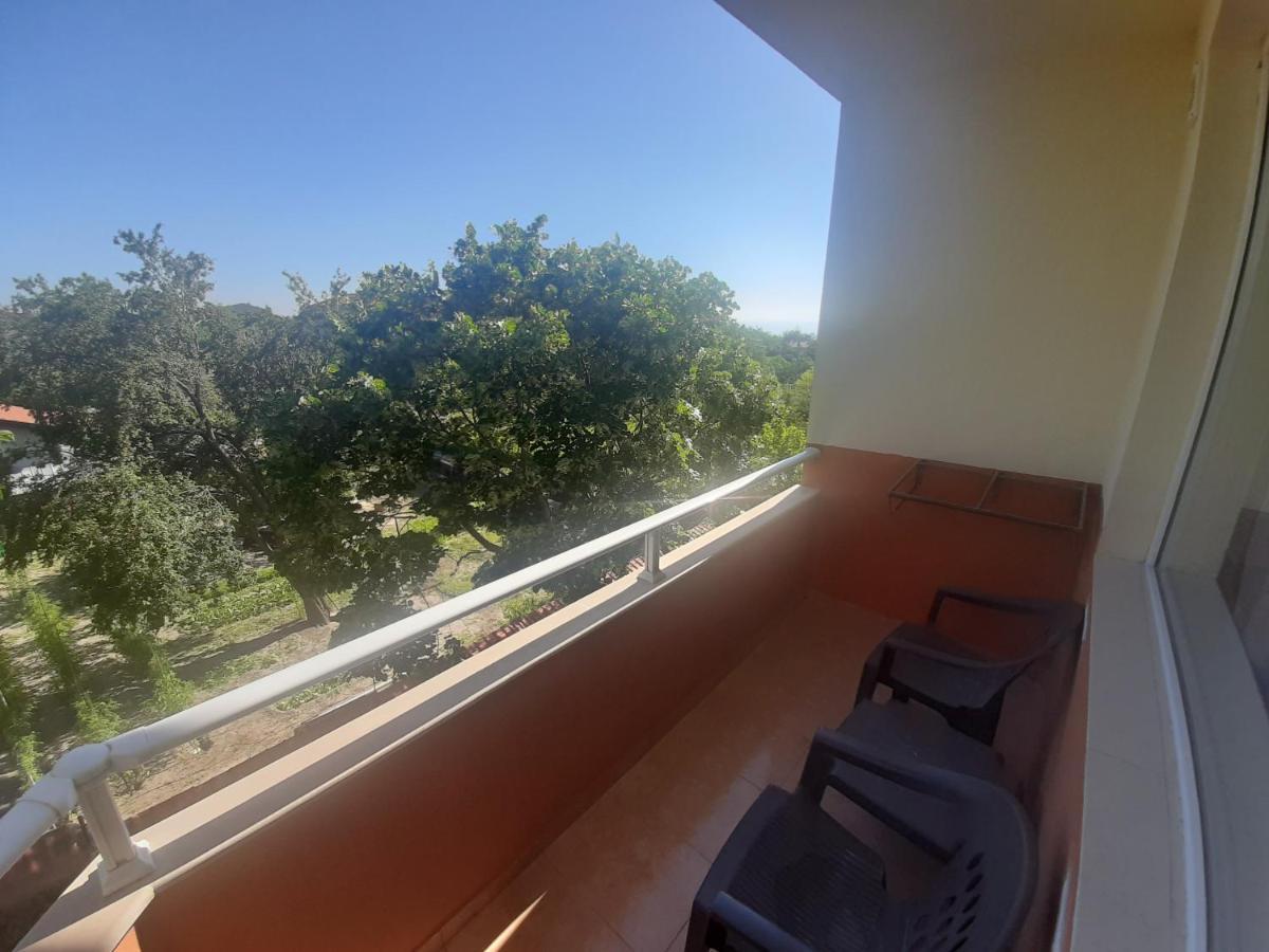 Paralax Hotel Varna Esterno foto