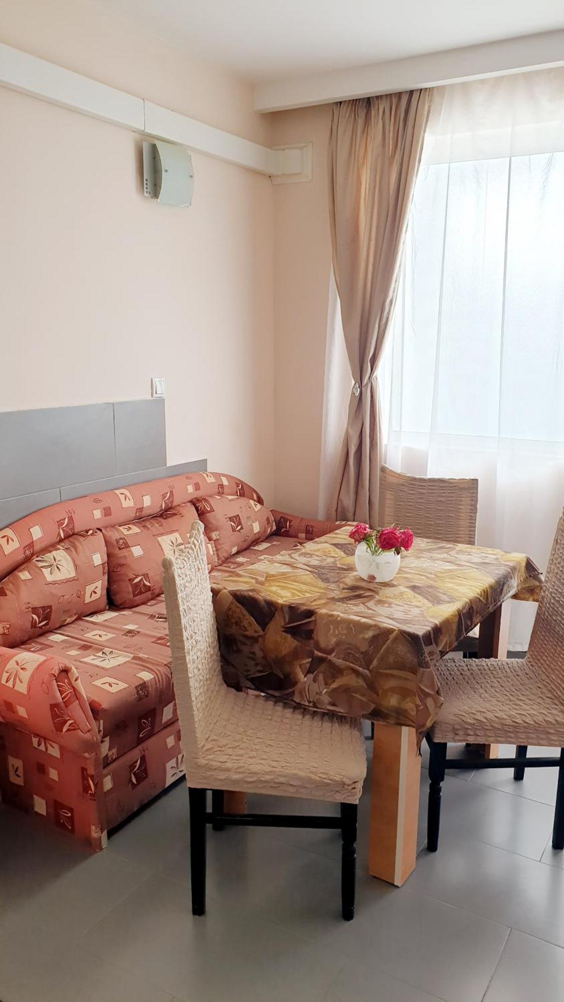 Paralax Hotel Varna Esterno foto