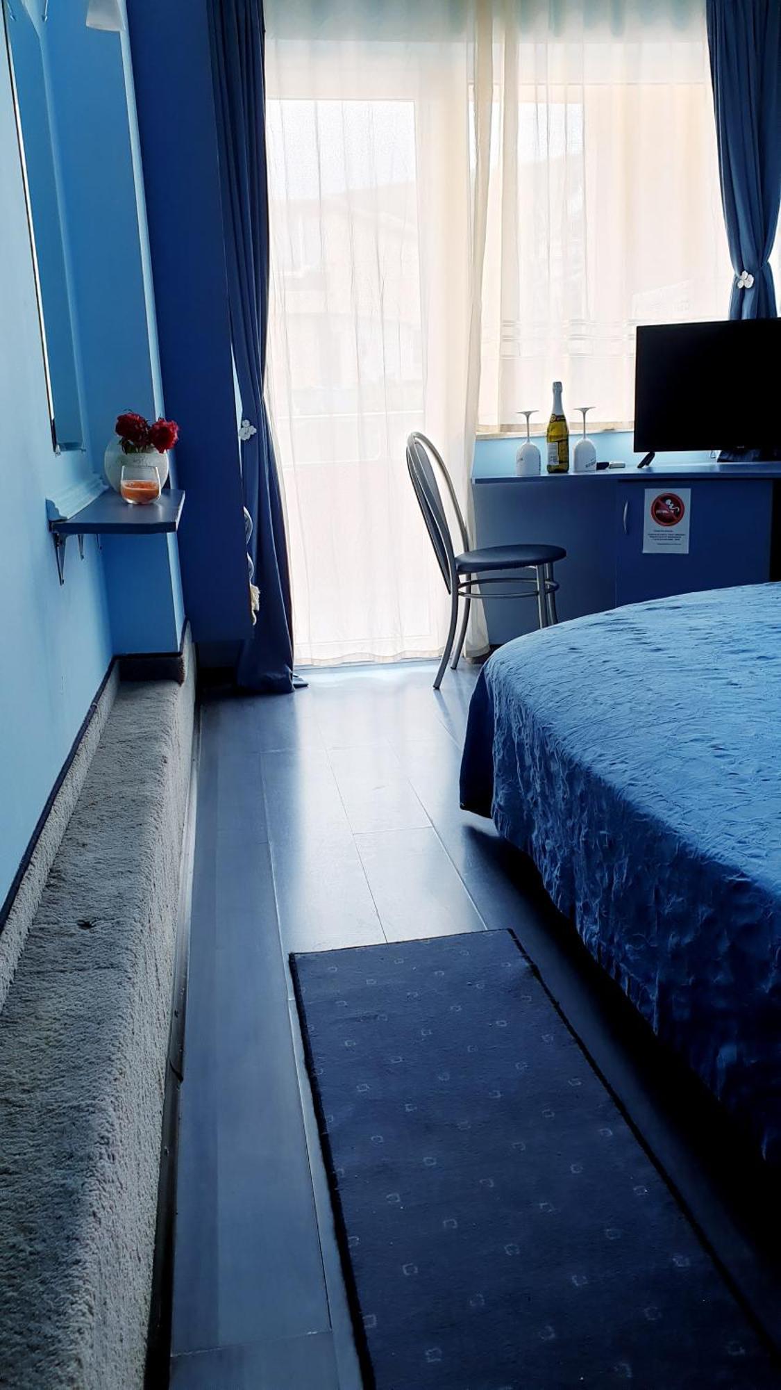 Paralax Hotel Varna Esterno foto