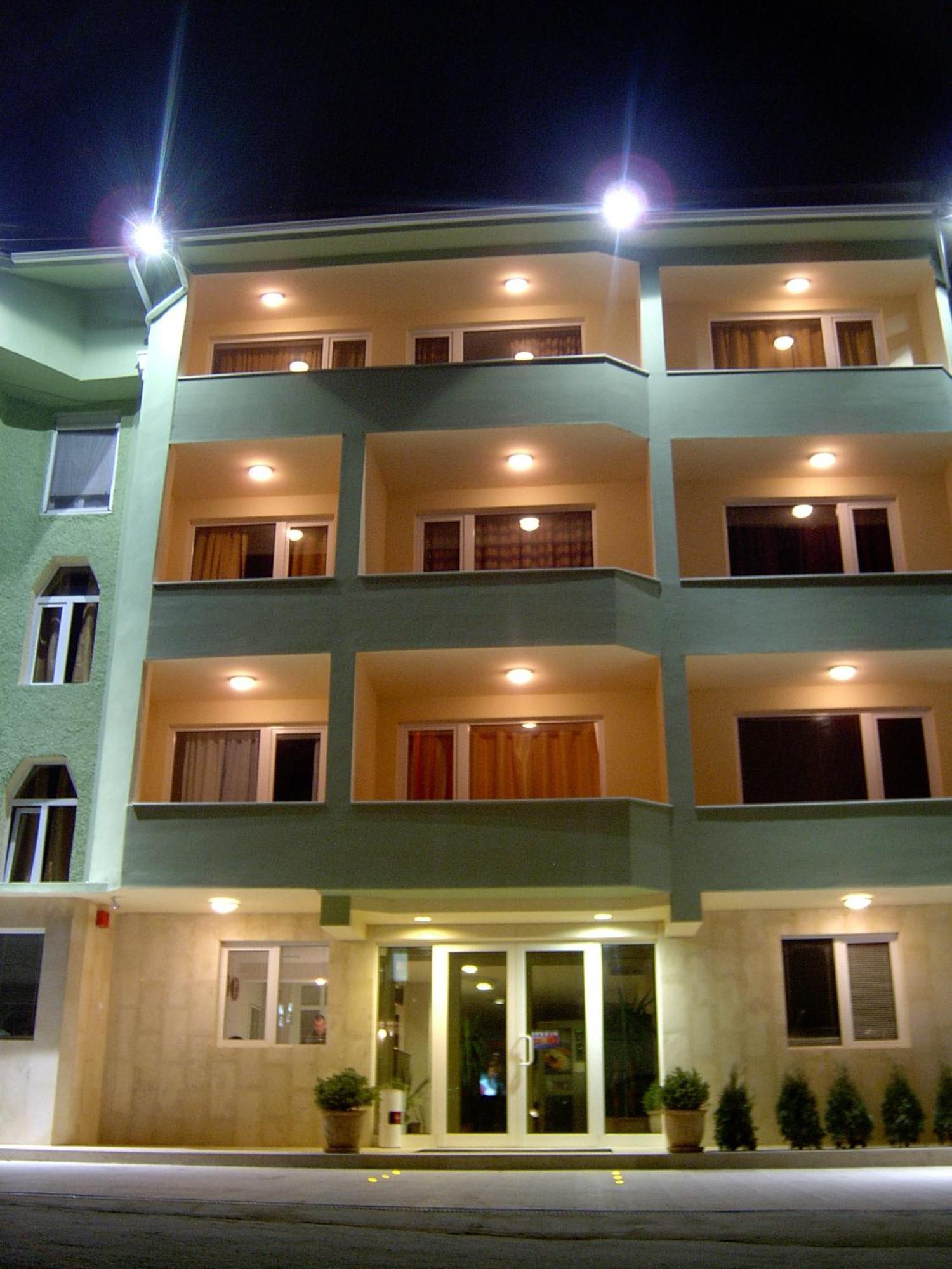 Paralax Hotel Varna Esterno foto