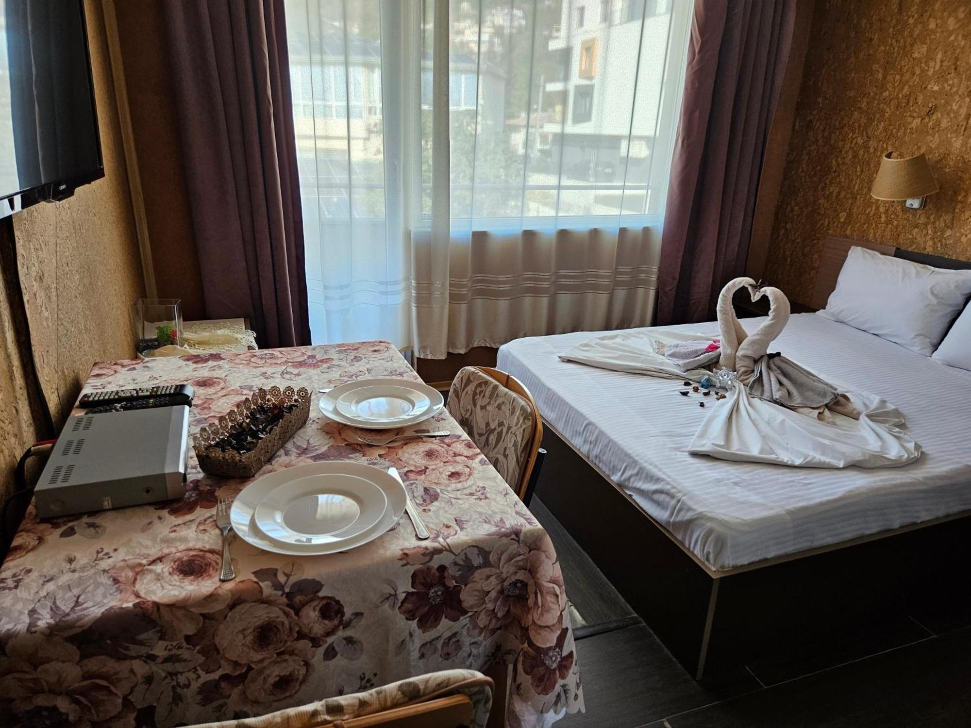 Paralax Hotel Varna Esterno foto